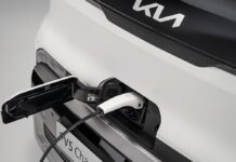 “Masterplan Ladeinfrastruktur 2030” beschlossen – ecomento.de Kia-PV5-Chassis-Cab-Ladeanschluss