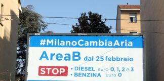 Milano'da kısıtlı trafik bölgesinde B Bölgesi +%0,5 araba var ancak daha az kirletici
