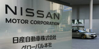 Nissan riduce produzione in Giappone per stop ai chip