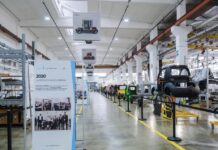 Parte la fabbrica della microcar Mole Urbana Parte la fabbrica della microcar Mole Urbana