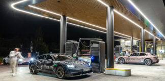 Porsche: Elektroauto-Baureihenleiter gibt Lade-Tipps – ecomento.de Porsche-Taycan-laedt