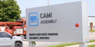 Sendika, İşten Çıkarılan İşçilerin GM CAMI Fabrikasını 'Devralmaya' Hazır Olduğunu Açıkladı
