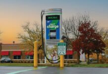 Sourcewell contracts ChargePoint & The Mobility House in North America Aaa chargepoint fast charger dc usa cropped
