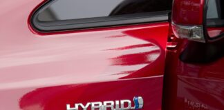 Toyota investe sui veicoli ibridi negli Stati Uniti