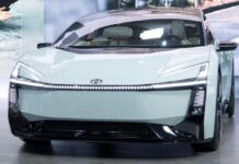 Toyota könnte Festkörperbatterie zuerst in Elektro-Supersportler einsetzen Toyota-Corolla-Concept-2025-2