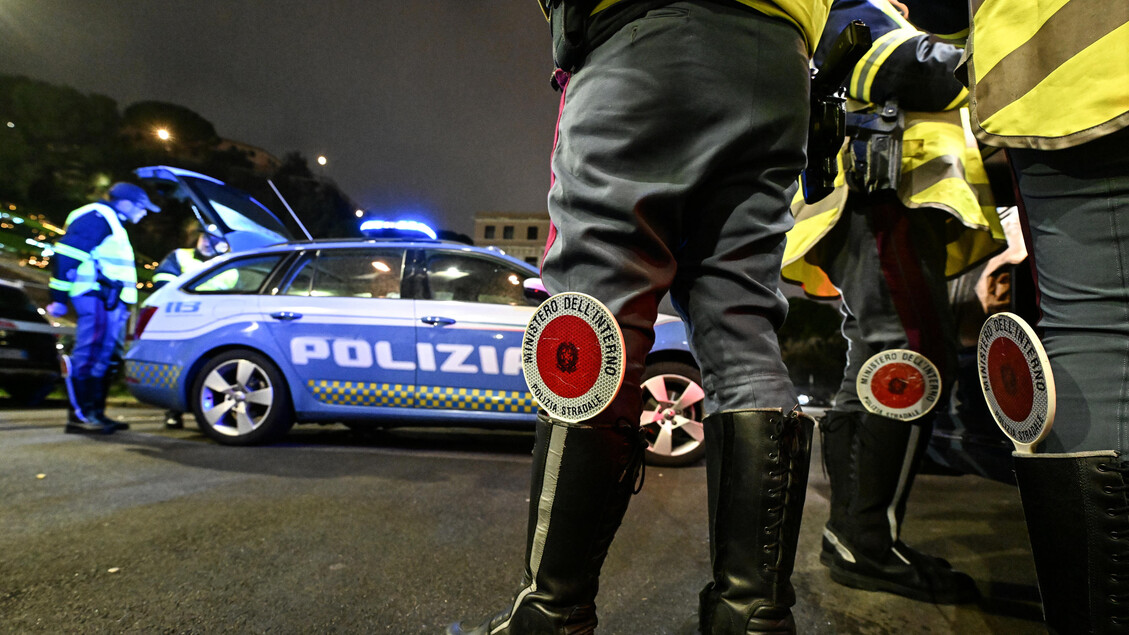 Traffico illecito d'auto scoperto da Polstrada Forlì