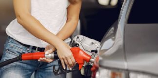 Trucos de conducción eficiente y planificación para disfrutar más y gastar menos