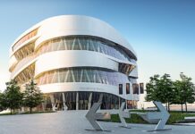 Visitatore numero 14 milioni al Museo Mercedes-Benz Visitatore numero 14 milioni al Museo Mercedes-Benz