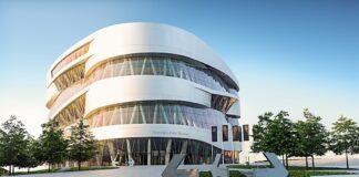 Visitatore numero 14 milioni al Museo Mercedes-Benz Visitatore numero 14 milioni al Museo Mercedes-Benz