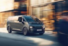 Yeni Renault Trafic Van E Tech Electric: minibüsler yine havalı!
