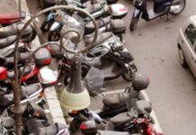 A Milano divieto moto inquinanti in ztl potrebbe slittare al 2027 A Milano divieto moto inquinanti in ztl potrebbe slittare al 2027