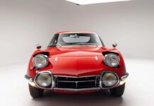 All'asta la Toyota 2000GT del pilota Bobby Rahal