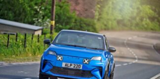 Alpine A290, 2025 İskoç Yılın Otomobili Ödülleri'nde 'Yılın Performans Otomobili' ödülünü kazandı
