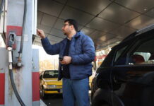 Benzina, self a 1,684 euro, ai minimi dal 2021 Benzina, self a 1,684 euro, ai minimi dal 2021