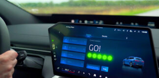 Bmw M firma nuove emozioni digitali a bordo dei modelli ad alte prestazioni serie M