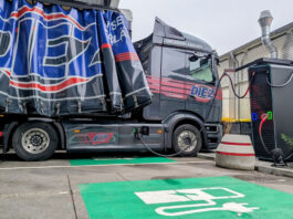 Daimler-Truck-Ladenetz