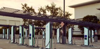 Electrify America ve Simon İşbirliği 500 Hiper Hızlı Şarj Cihazını Aştı
