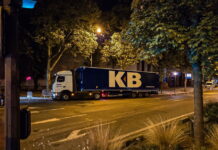 Elektrikli Mercedes-Benz eActros 600, Paris Moda Haftası'na sıfır emisyon lojistiği getiriyor
