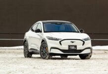 Ford Mustang Mach-E Gets $11,000 Discount in Year-End Push