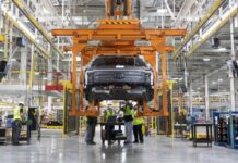 Ford pulls the plug on the F-150 Lightning and goes into grid battery business Ford pulls the plug on the F-150 Lightning and goes into grid battery business