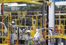 Il Messico annuncia dazi anche sulle auto Il Messico annuncia dazi anche sulle auto