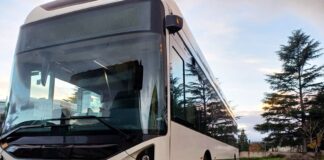 In servizio all'Aquila i primi 5 bus elettrici Ama finanziati dal Pnrr