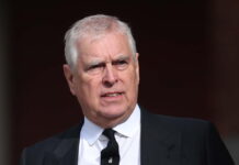 L'ex principe Andrea guida una nuova Land Rover, 'l'ha avuta gratis'