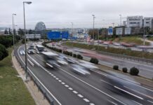 Madrid da marcha atrás y amplía un año la vida a los vehículos sin etiqueta medioambiental pero se empieza a hablar de parquímetros 24/7 Madrid da marcha atrás y amplía un año la vida a los vehículos sin etiqueta medioambiental pero se empieza a hablar de parquímetros 24/7