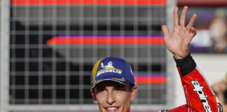 Moto: Marc Marquez torna in sella dopo tre mesi, su una Ducati da cross
