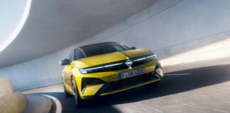 New Astra and Astra Sports Tourer introduced…
