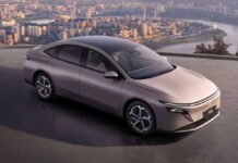 Nissan, Çin'de N6 PHEV lüks sedanını tanıttı
