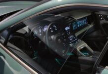 Porsche details new Cayenne Electric’s interior Porsche details new Cayenne Electric's interior