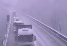Safety car in azione sull'A6 nell'entroterra di Savona per la neve