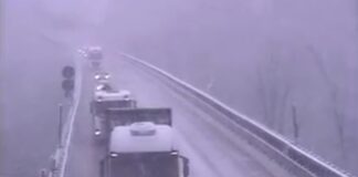 Safety car in azione sull'A6 nell'entroterra di Savona per la neve