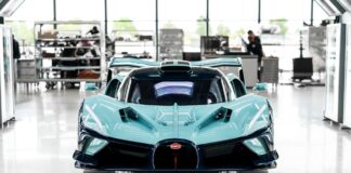 Son Bugatti Bolide üretim hattından çıkıyor
