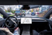 Tesla, esperienza passeggero del full Self-Driving ora in Europa