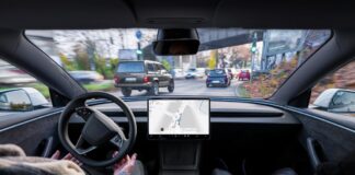 Tesla, tam Otomatik Sürüşün yolcu deneyimi artık Avrupa'da
