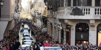 Torna la Papamobile per l'omaggio del Papa dell'Immacolata