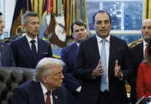 Trump allenta gli standard sulle auto, 'sono ridicoli'