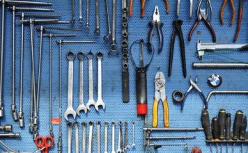 Automobili vecchie, nel Trevigiano crescono i riparatori