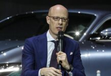 Cambio al vertice di Porsche, Leiters assume la guida