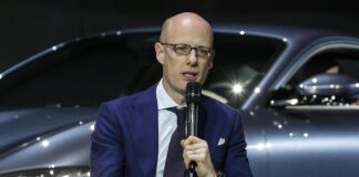 Cambio al vertice di Porsche, Leiters assume la guida