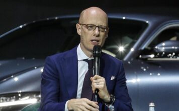 Cambio al vertice di Porsche, Leiters assume la guida