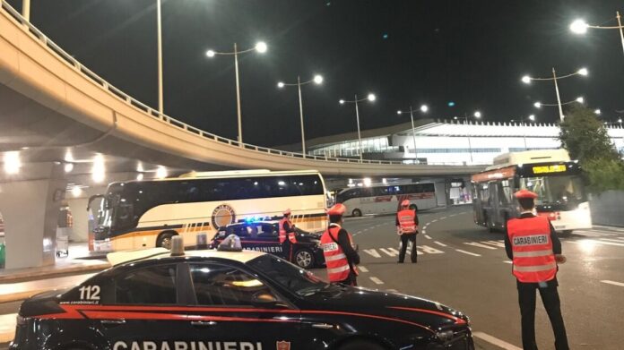 Contrasto a Ncc e taxi abusivi all'aeroporto di Fiumicino, sanzioni Contrasto a Ncc e taxi abusivi all'aeroporto di Fiumicino, sanzioni per 21 mila euro
