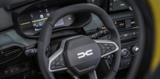Dacia Sandero, a bordo un nuovo sistema multimediale