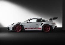 El nuevo coche del Youtuber Plex no es un Porsche normal: es un coche de carreras con matrícula El nuevo coche del Youtuber Plex no es un Porsche normal: es un coche de carreras con matrícula