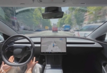 Esta aseguradora te hace un 50% de descuento en tu seguro si dejas que tu Tesla conduzca solo Esta aseguradora te hace un 50% de descuento en tu seguro si dejas que tu Tesla conduzca solo