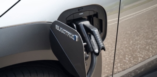 Toyota-bz4X-Ladeanschluss