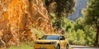 Ford rinnova l'offerta elettrica: nuove batterie LFP per Explorer e Capri