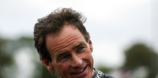 Goodwood celebra Barry Sheene, tributo per i 50 anni dal primo titolo mondiale